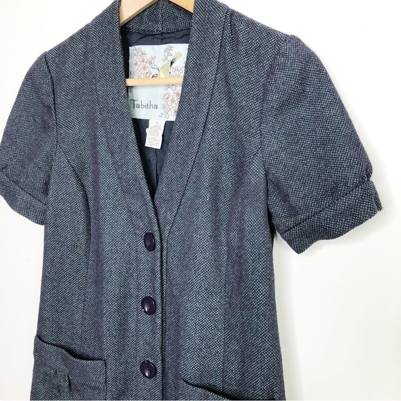 TABITHA, blue textured button, front short sleeve blazer - Picture 3 of 9